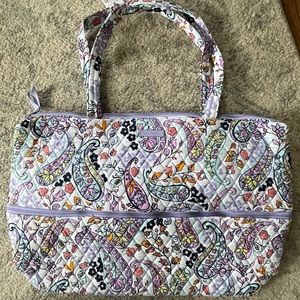 New with tags Vera Bradley expandable travel bag